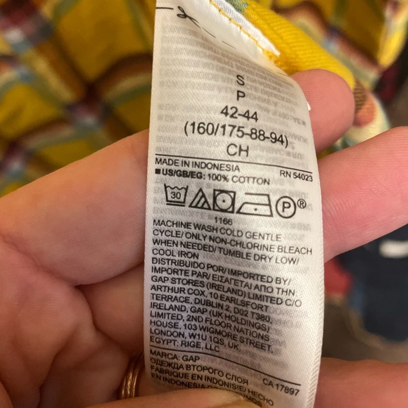 &4 Add on Gap soft cotton plaid button up - Picture 2 of 2